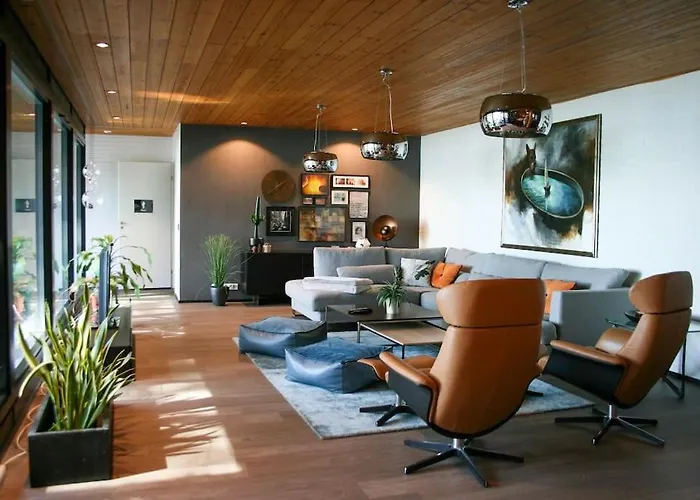 Villa Large House With Private Near